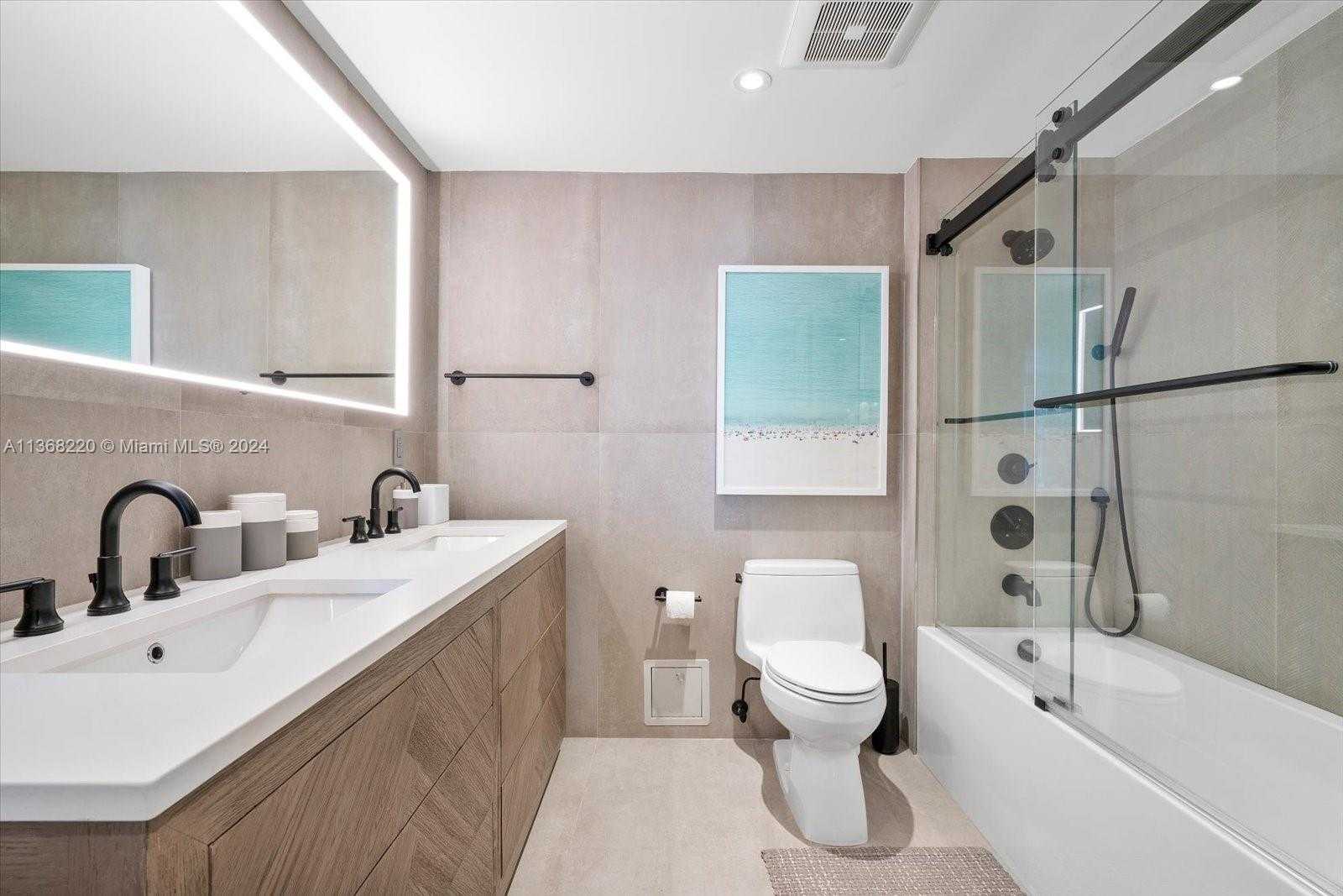Small Image of 2301 COLLINS AVE #1536/1537, Miami Beach Number 5
