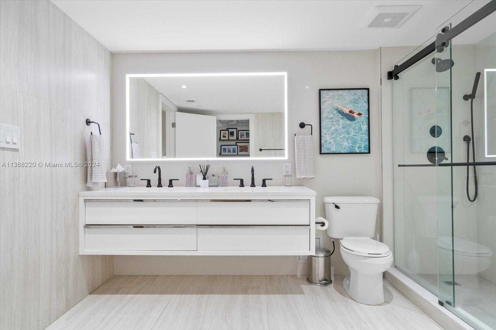 Small Image of 2301 COLLINS AVE #1536/1537, Miami Beach Number 6