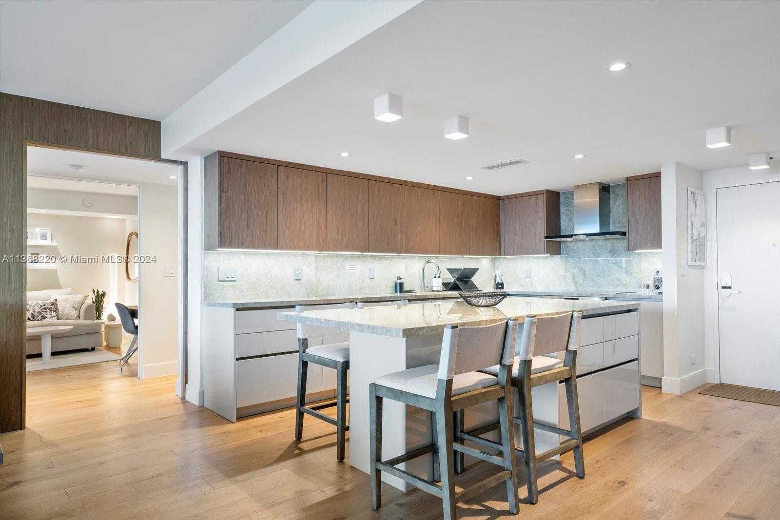 Small Image of 2301 COLLINS AVE #1536/1537, Miami Beach Number 8