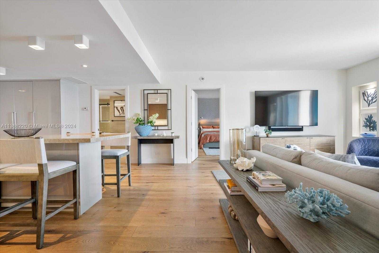Small Image of 2301 COLLINS AVE #1536/1537, Miami Beach Number 9