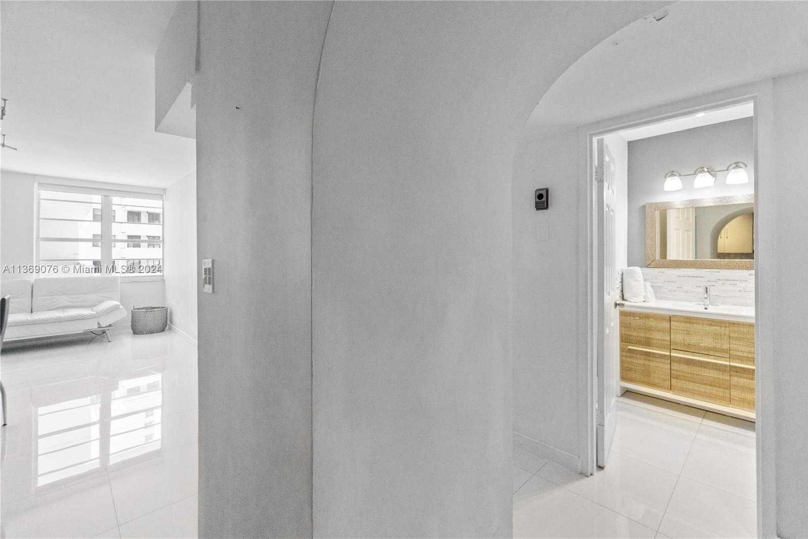 Small Image of 100 LINCOLN RD #501, Miami Beach Number 10
