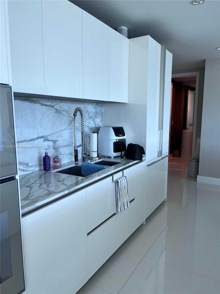 Small Image of 10201 COLLINS AVE #301, Bal Harbour Number 11