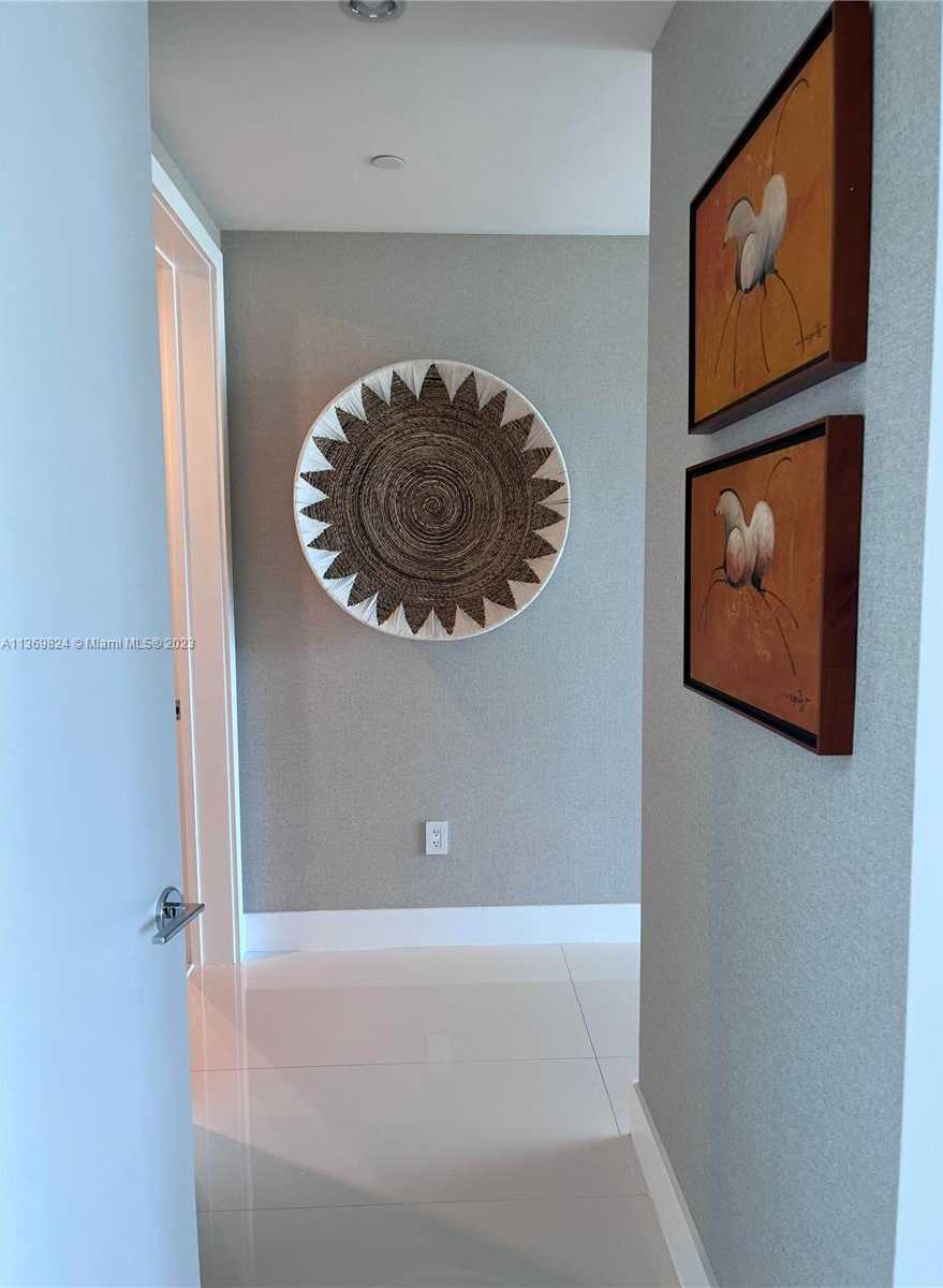 Small Image of 10201 COLLINS AVE #301, Bal Harbour Number 12