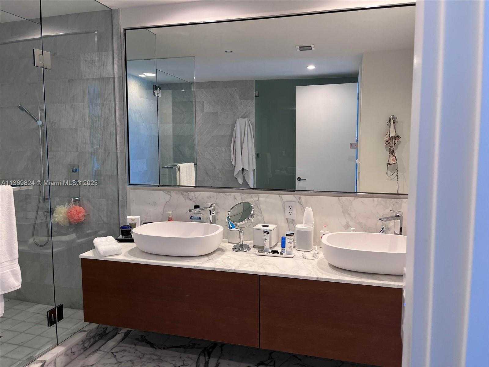 Small Image of 10201 COLLINS AVE #301, Bal Harbour Number 16