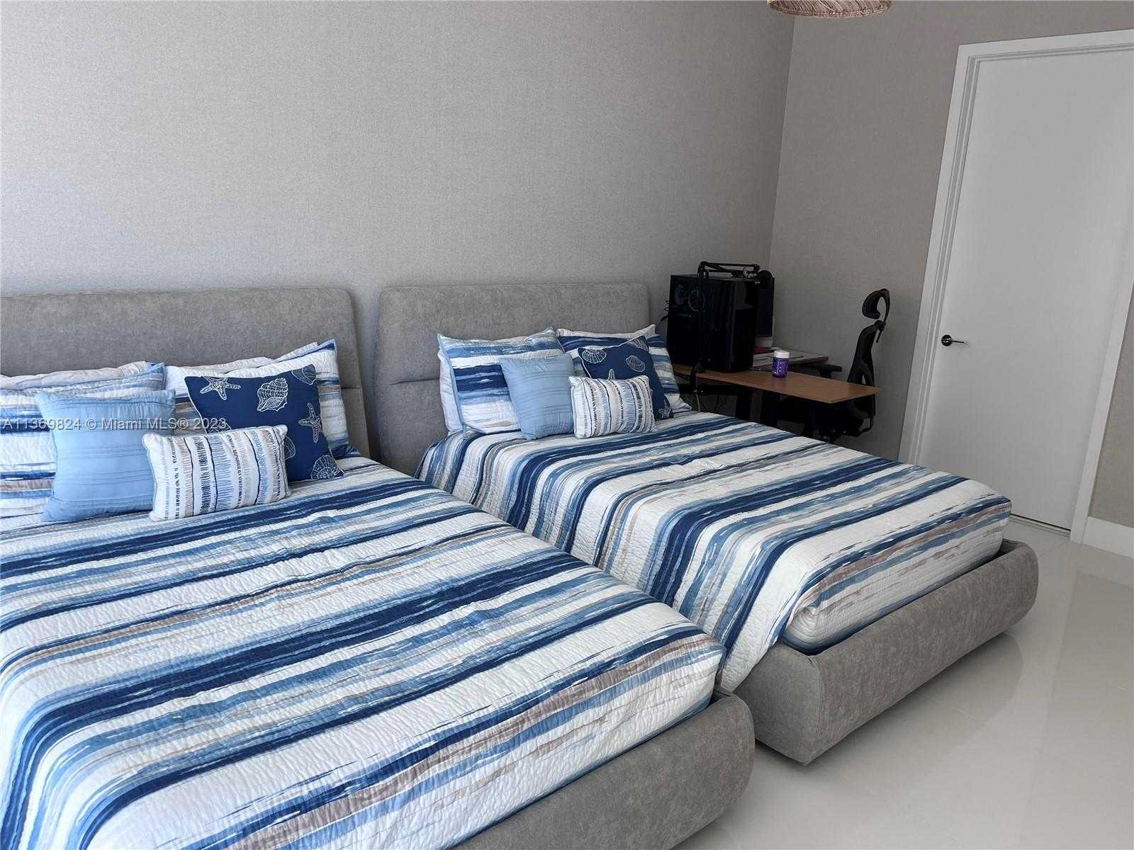 Small Image of 10201 COLLINS AVE #301, Bal Harbour Number 17