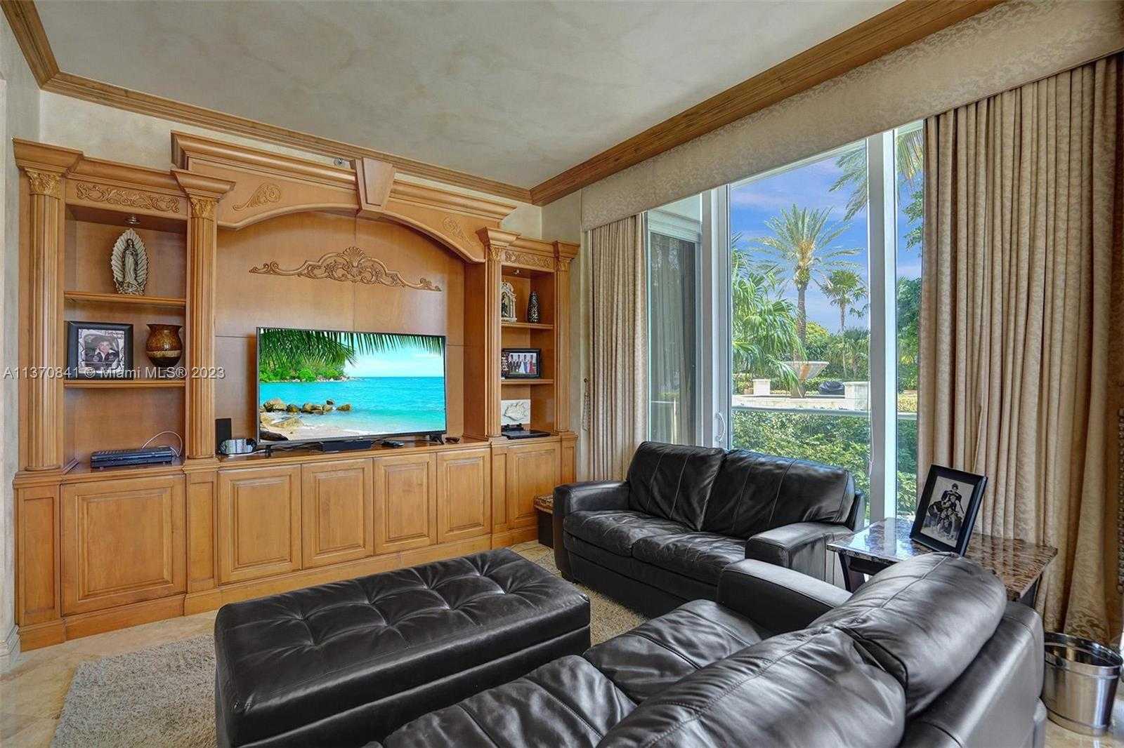 Small Image of 2600 ISLAND BLVD #101, Aventura Number 14