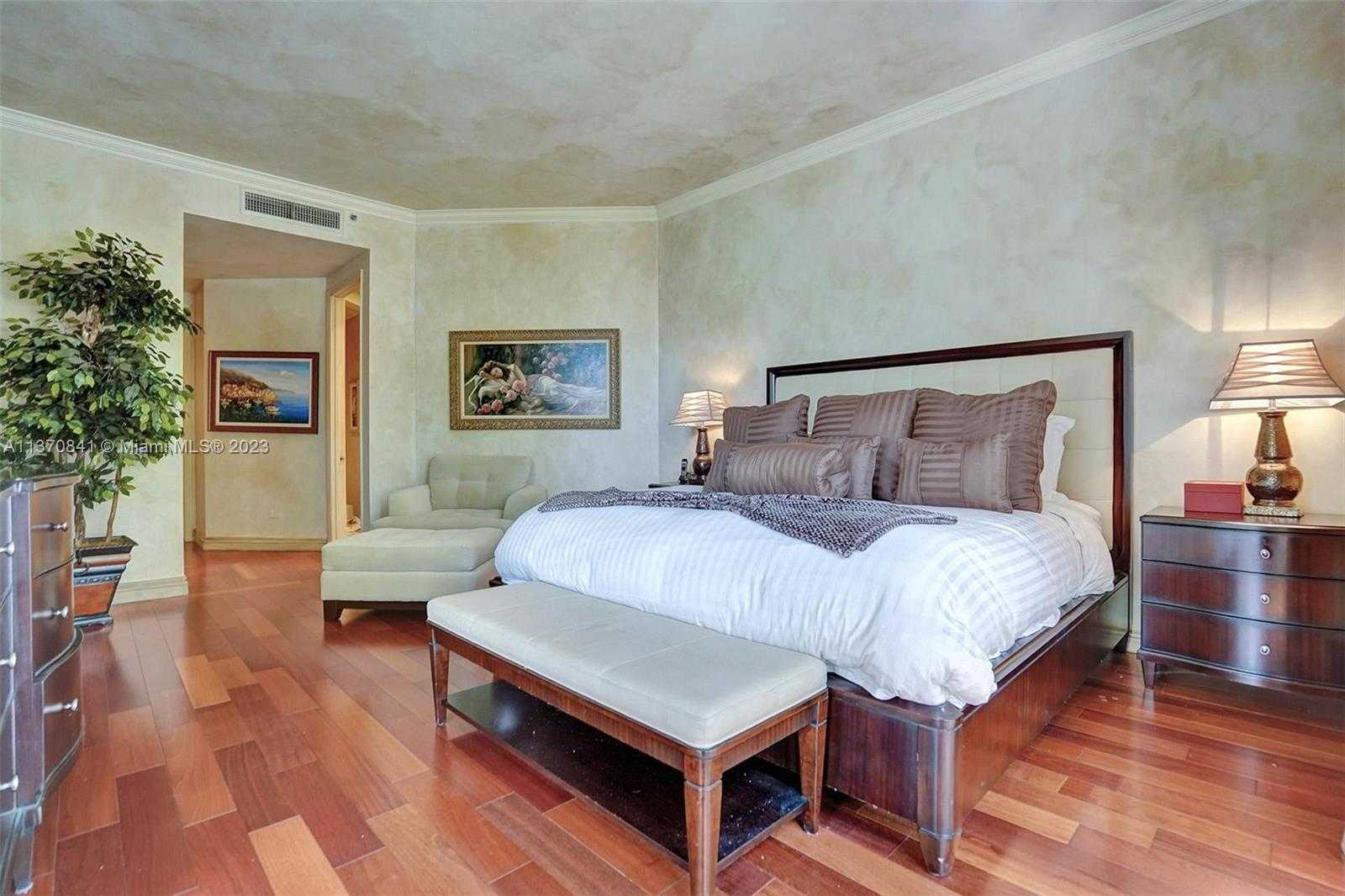 Small Image of 2600 ISLAND BLVD #101, Aventura Number 22