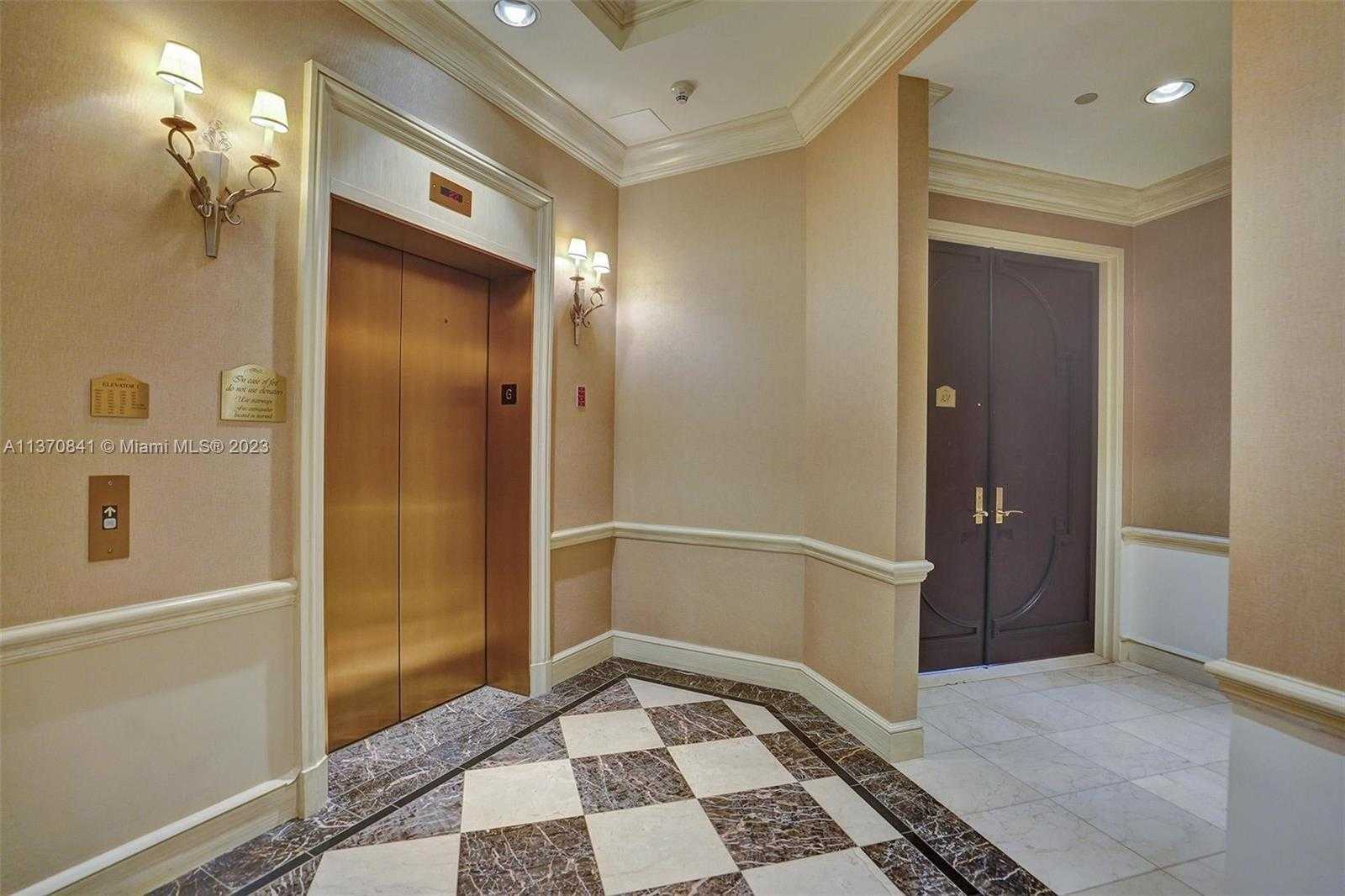 Small Image of 2600 ISLAND BLVD #101, Aventura Number 5