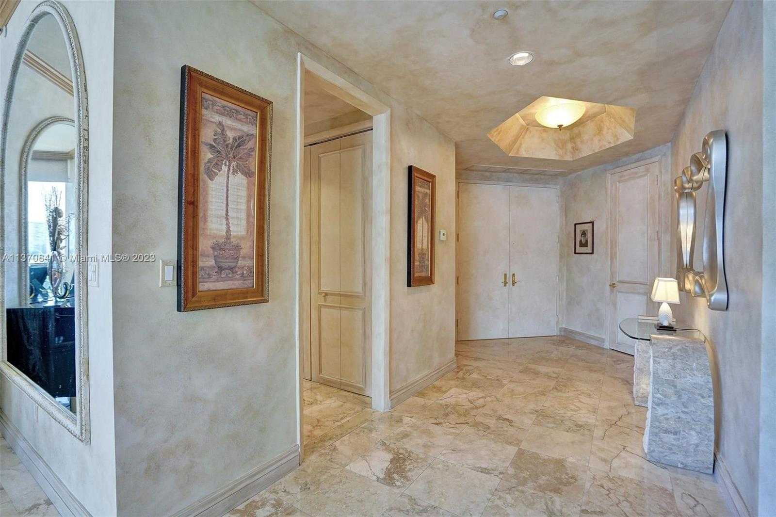 Small Image of 2600 ISLAND BLVD #101, Aventura Number 6