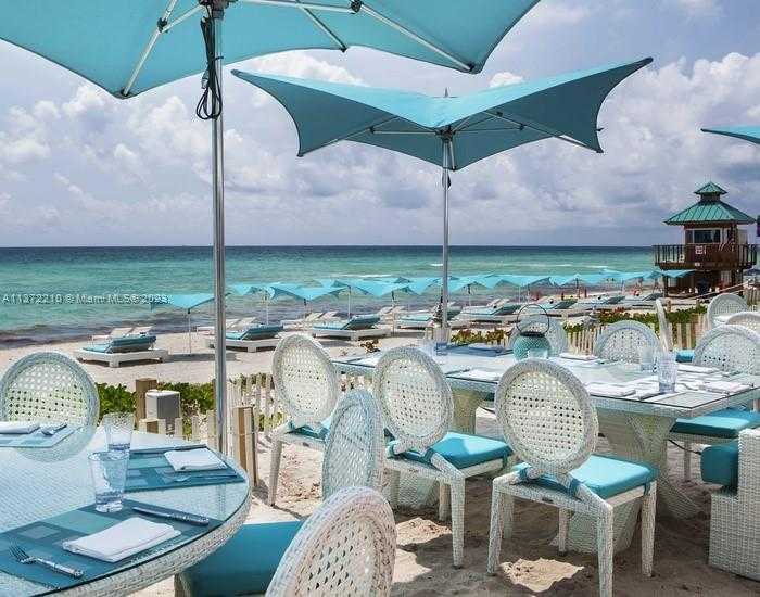 Small Image of 18001 COLLINS #1402, Sunny Isles Beach Number 10