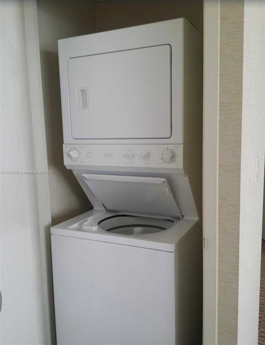 Small Image of 18001 COLLINS #1402, Sunny Isles Beach Number 3