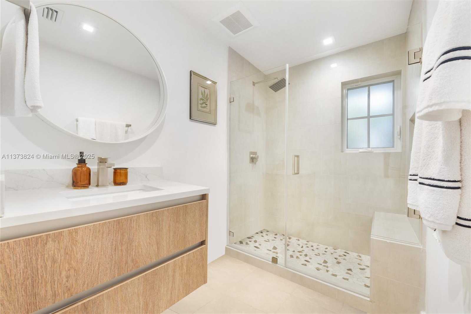 Small Image of 120 SALAMANCA AVE #3B, Coral Gables Number 12