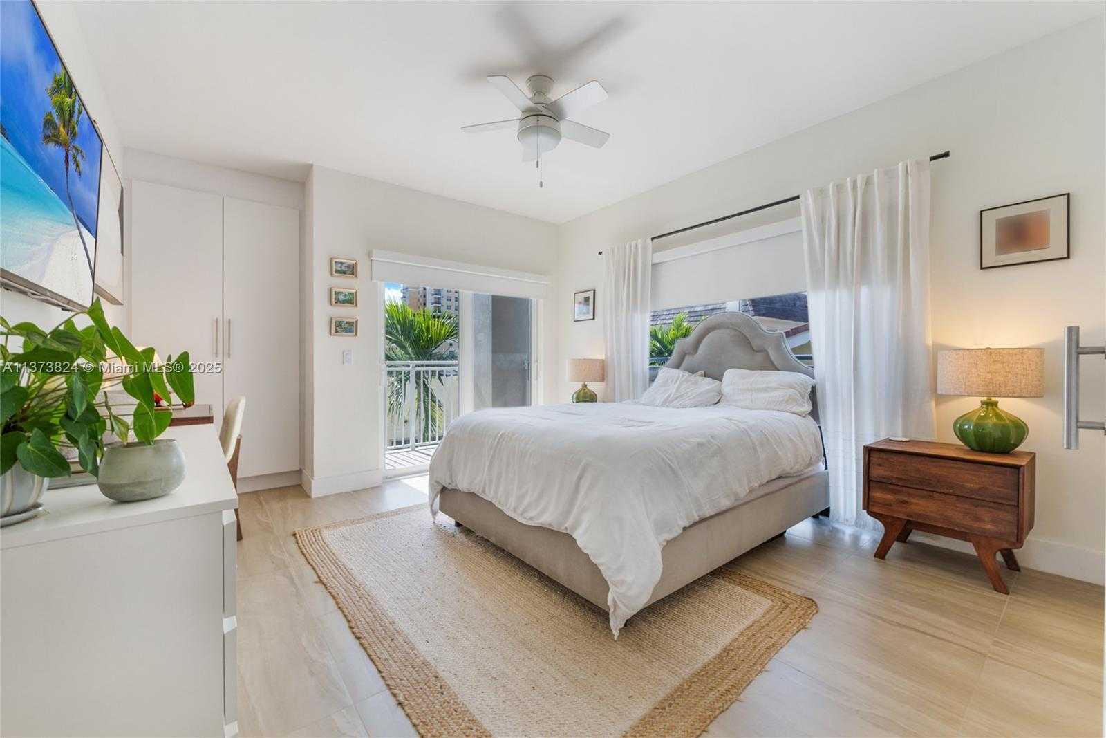 Small Image of 120 SALAMANCA AVE #3B, Coral Gables Number 9