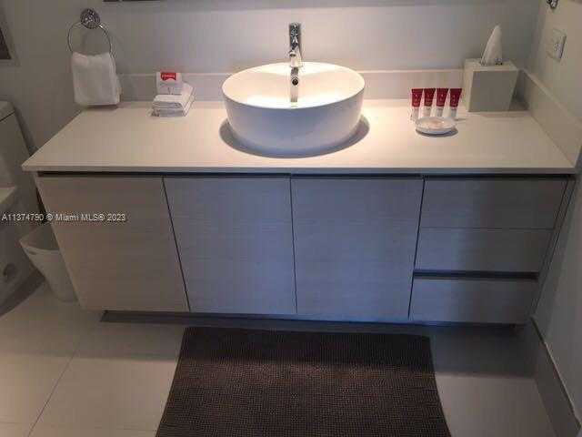 Small Image of 2600 #T3109, Hallandale Beach Number 18