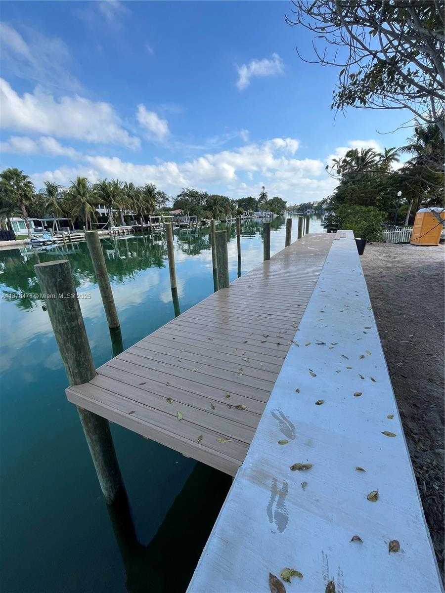 Small Image of 7300 TROUVILLE ESPLANADE #3, Miami Beach Number 14