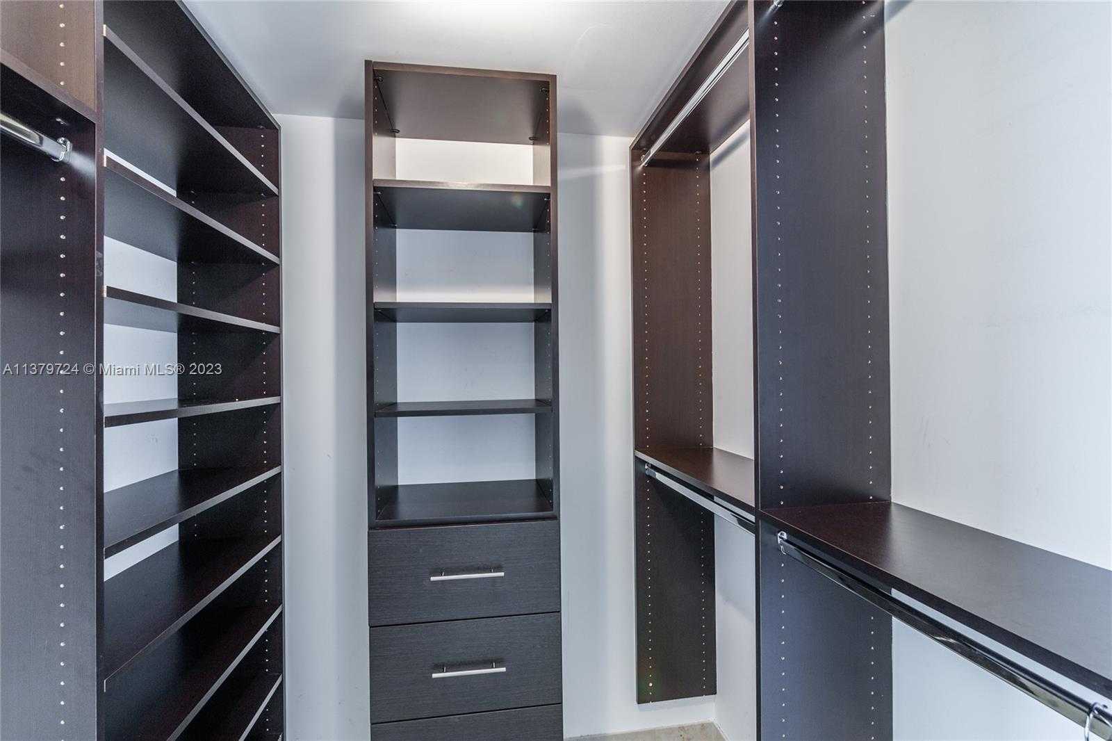 Small Image of 495 BRICKELL AVE #3603, Miami Number 26