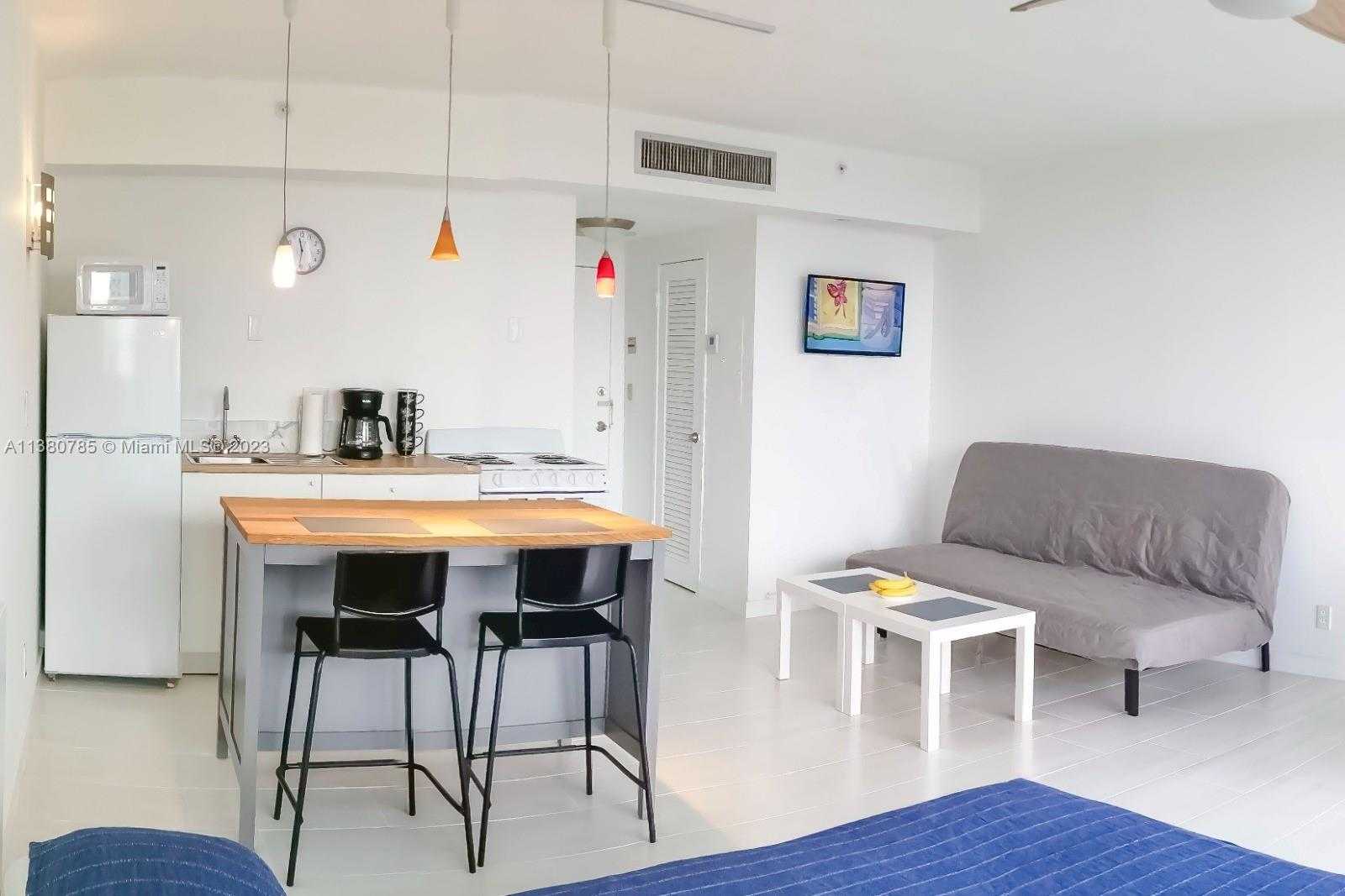 Small Image of 1720 HARRISON ST #10F, Hollywood Number 2