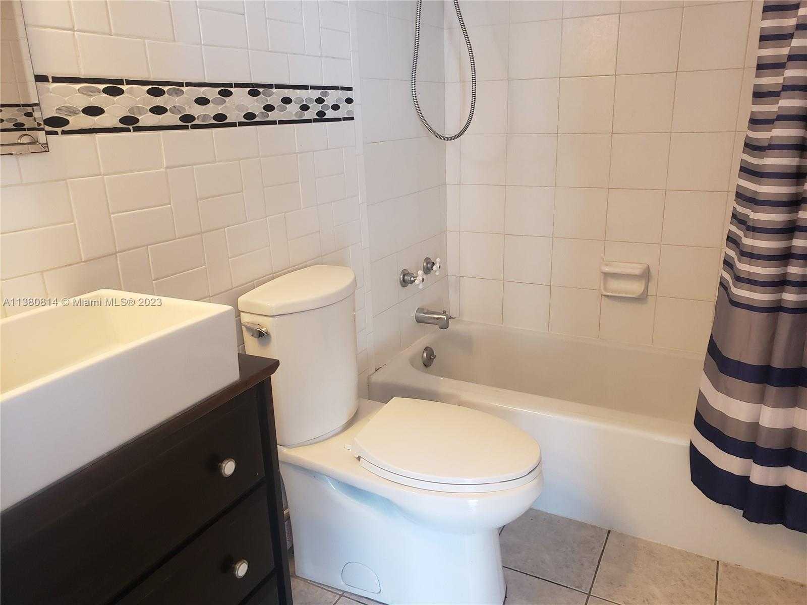 Small Image of 1720 HARRISON ST #12D, Hollywood Number 15