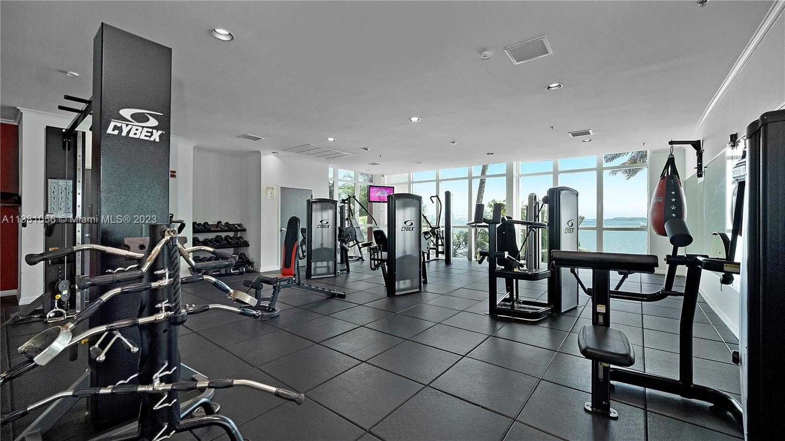 Small Image of 1155 Brickell Bay Dr, Miami, FL 33131, USA Number 27