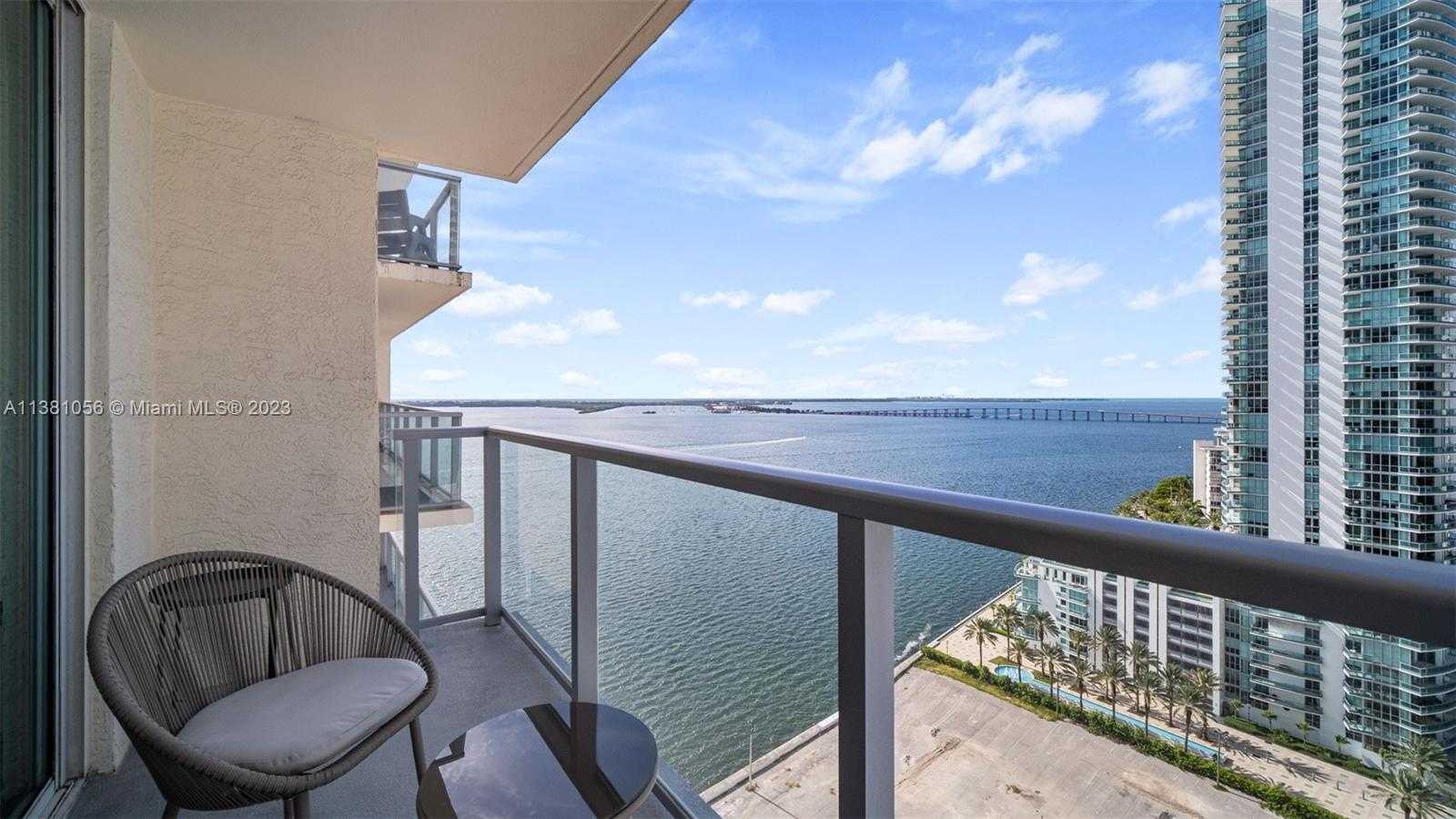 Small Image of 1155 Brickell Bay Dr, Miami, FL 33131, USA Number 42