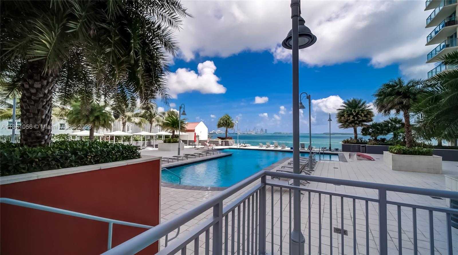 Small Image of 1155 Brickell Bay Dr, Miami, FL 33131, USA Number 9