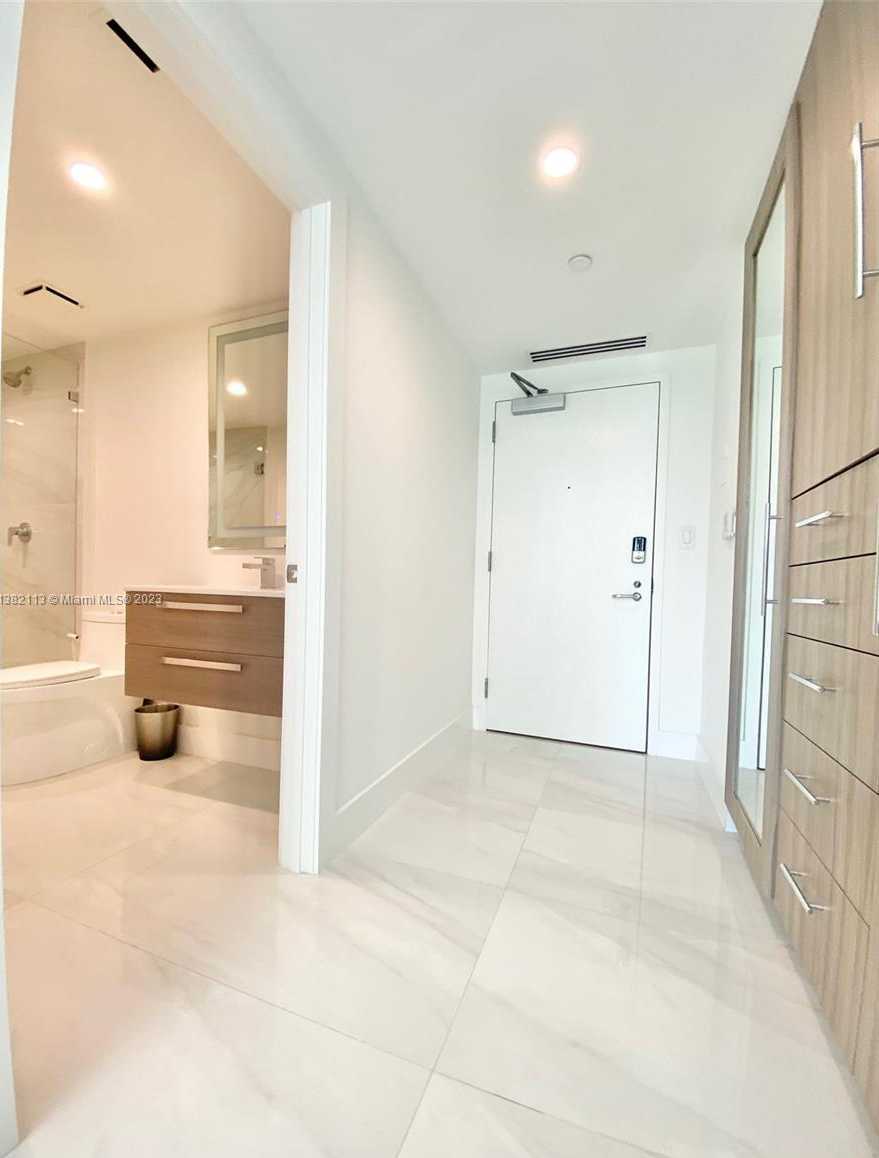 Small Image of 16400 COLLINS AVE #C24, Sunny Isles Beach Number 11