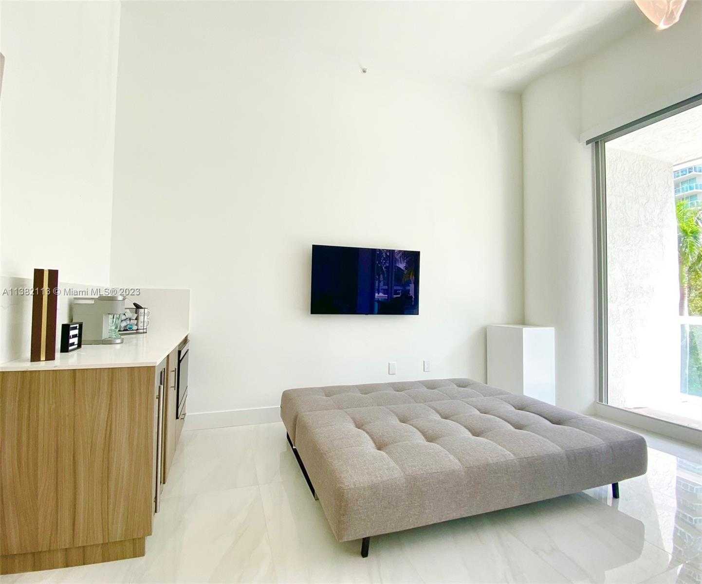 Small Image of 16400 COLLINS AVE #C24, Sunny Isles Beach Number 6