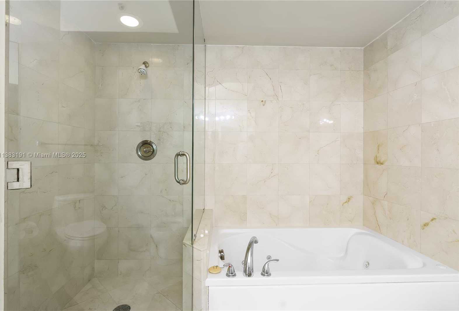 Small Image of 6365 COLLINS AVE #907, Miami Beach Number 18