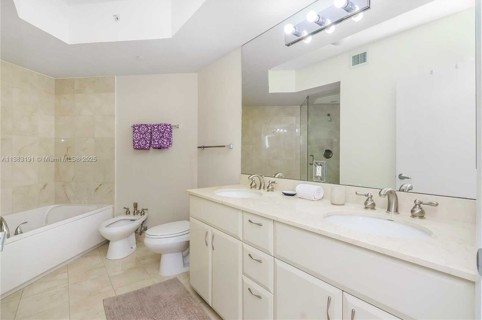 Small Image of 6365 COLLINS AVE #907, Miami Beach Number 20