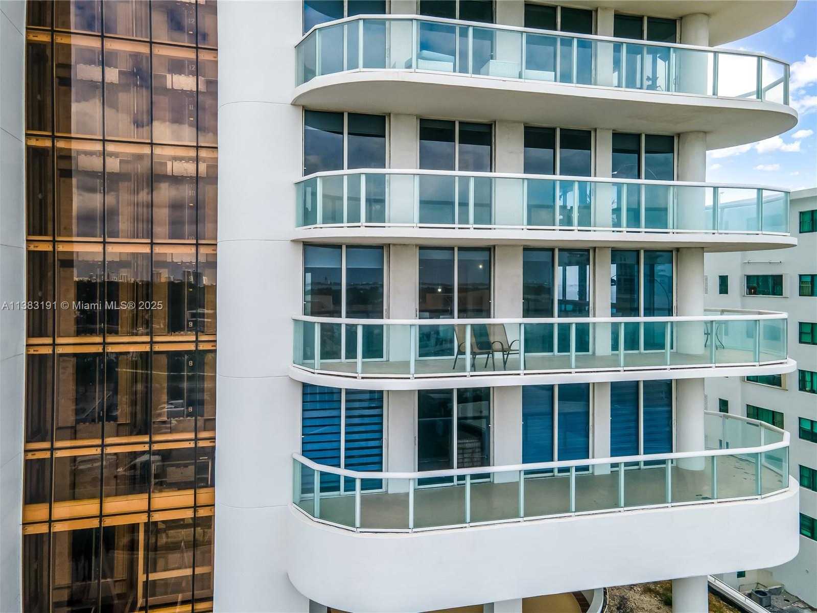 Small Image of 6365 COLLINS AVE #907, Miami Beach Number 37