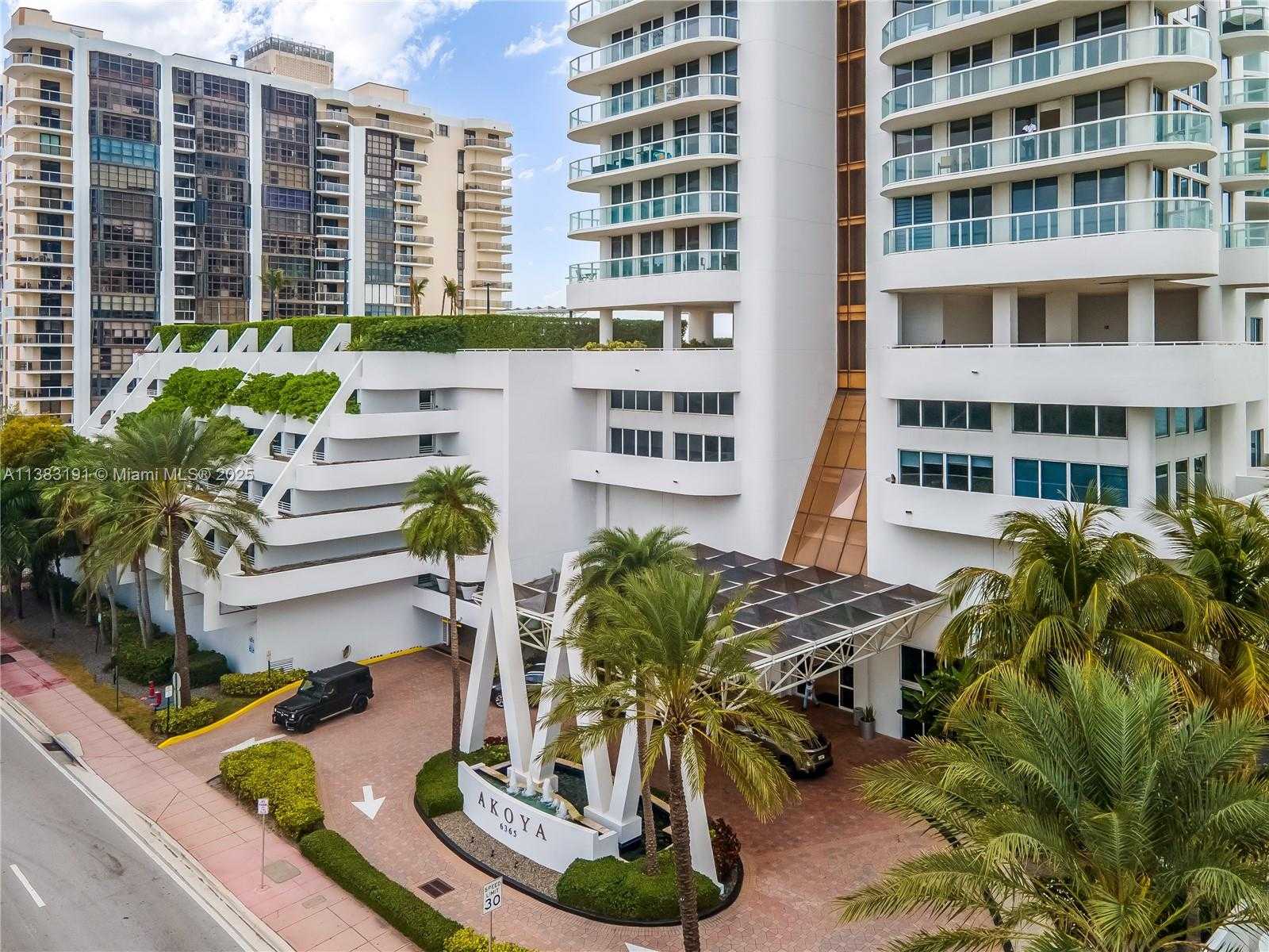 Small Image of 6365 COLLINS AVE #907, Miami Beach Number 5