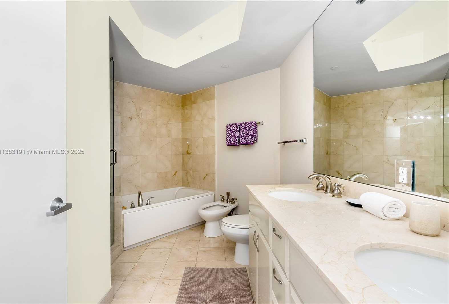 Small Image of 6365 COLLINS AVE #907, Miami Beach Number 8