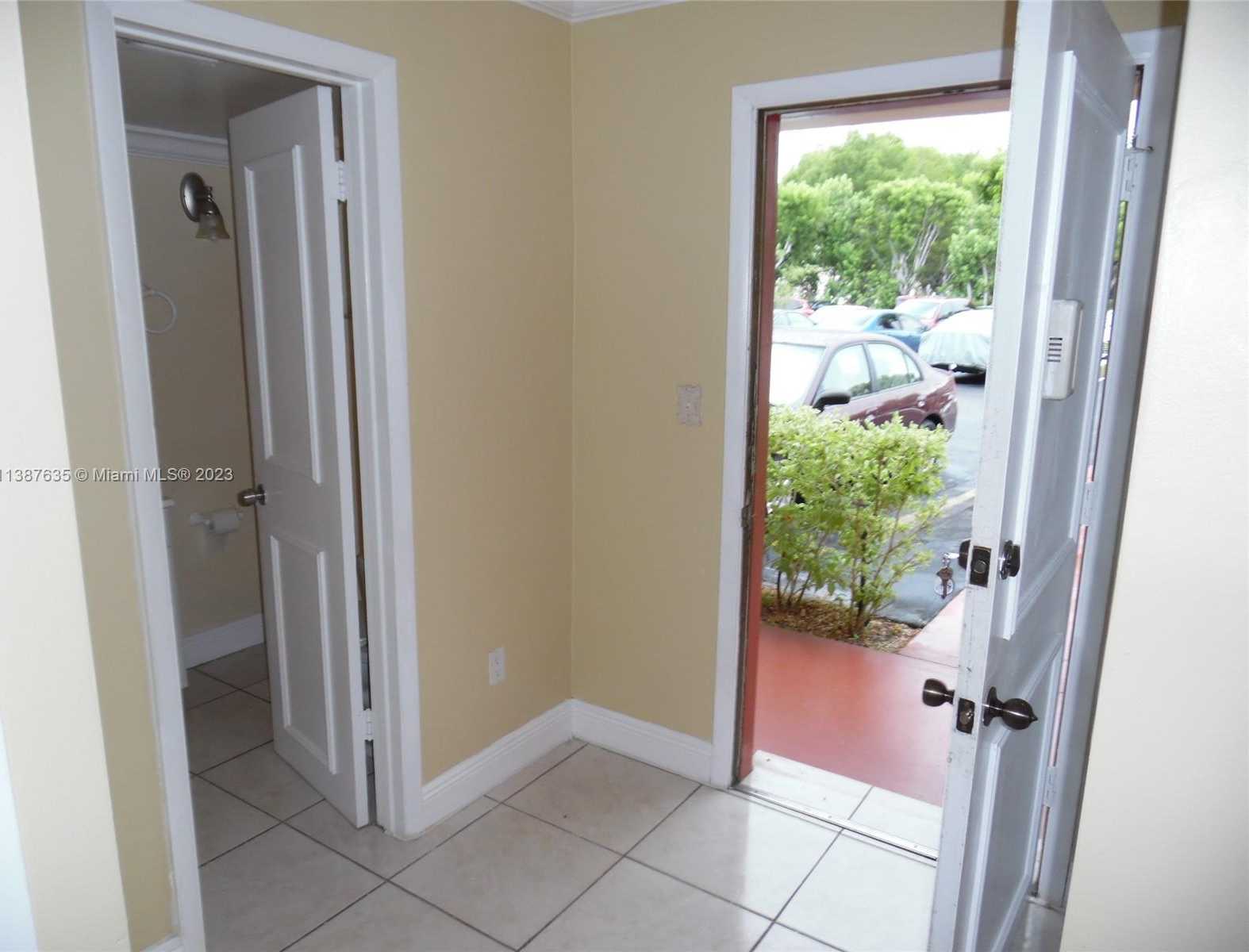 Small Image of 1501 NORTH EAST 191ST ST #C107, Miami Number 2