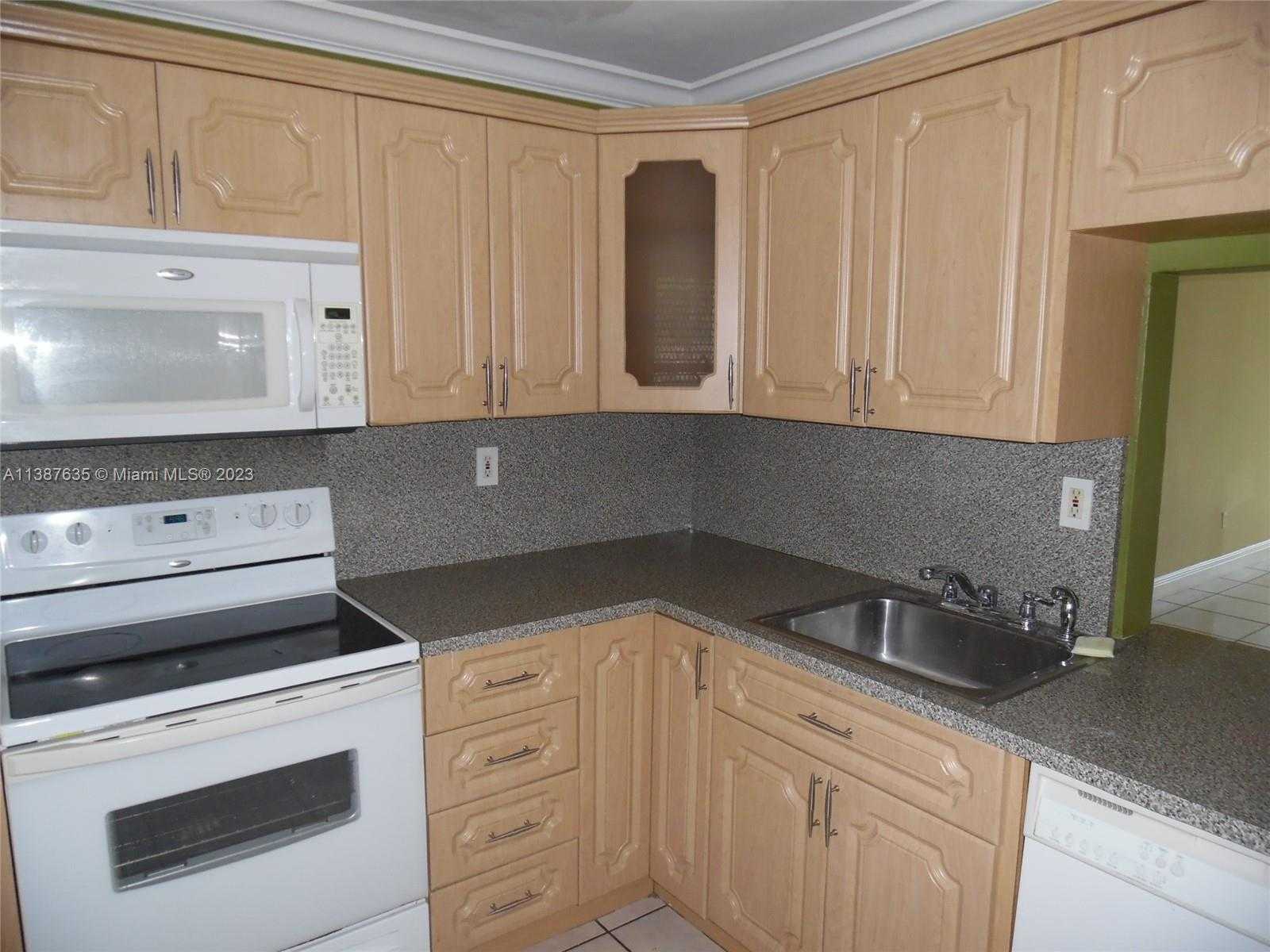 Small Image of 1501 NORTH EAST 191ST ST #C107, Miami Number 6