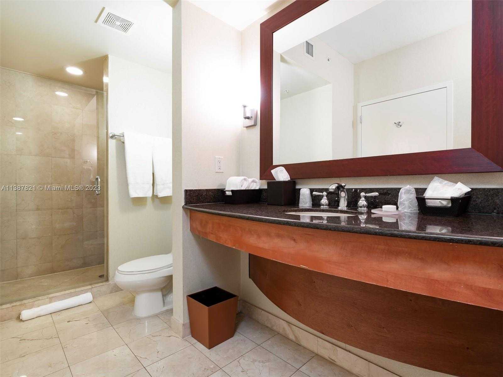 Small Image of 18001 COLLINS AVE #811, Sunny Isles Beach Number 4
