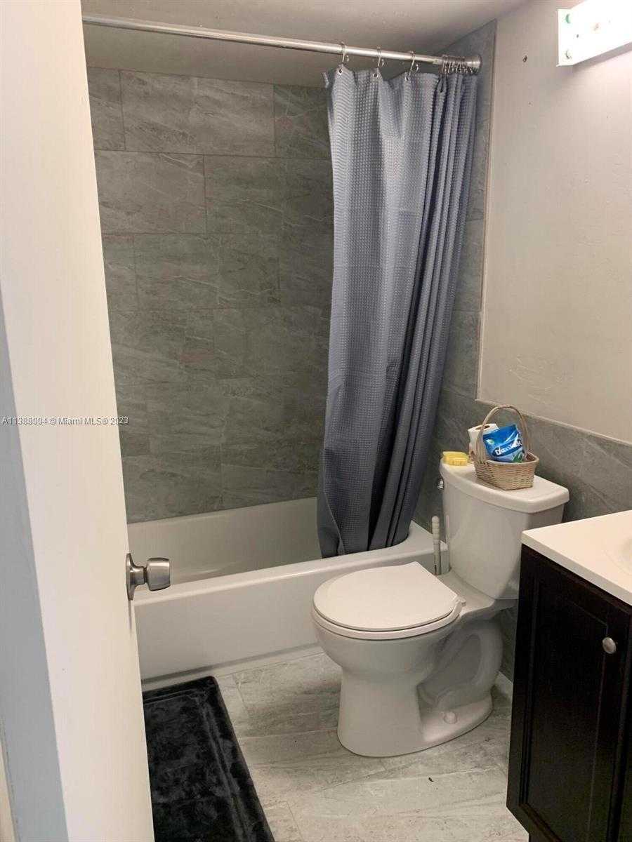 Small Image of 89 BERKSHIRE D #89, West Palm Beach Number 4