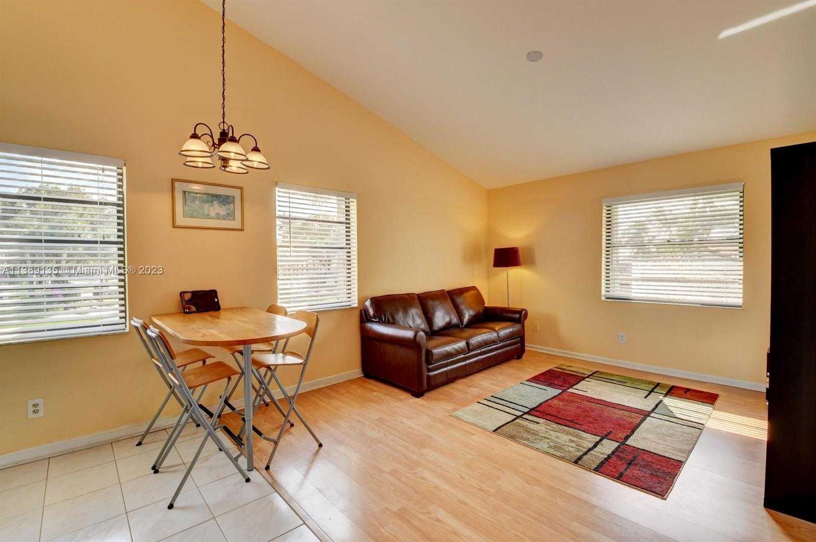 Small Image of 6027 PARKWALK DR, Boynton Beach Number 11