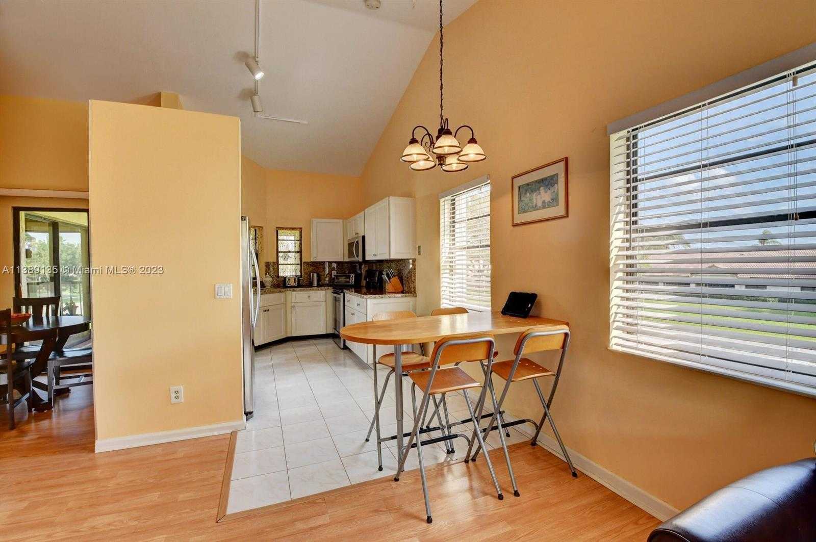 Small Image of 6027 PARKWALK DR, Boynton Beach Number 14