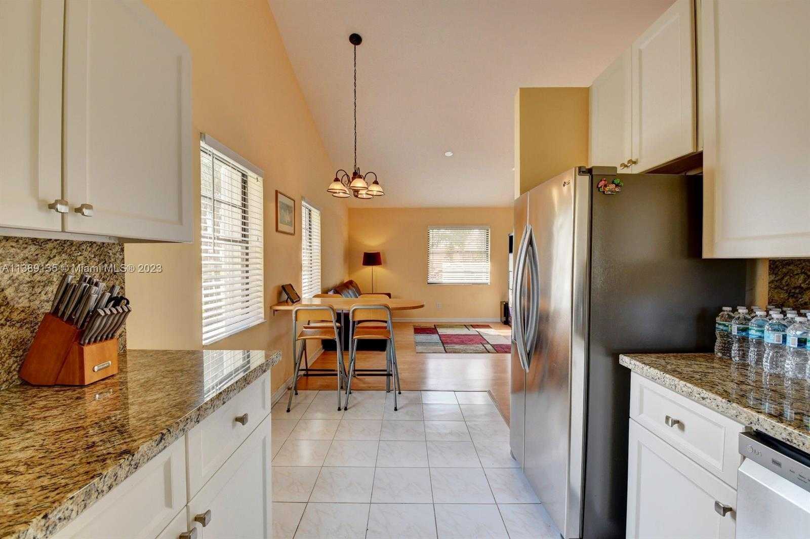 Small Image of 6027 PARKWALK DR, Boynton Beach Number 16