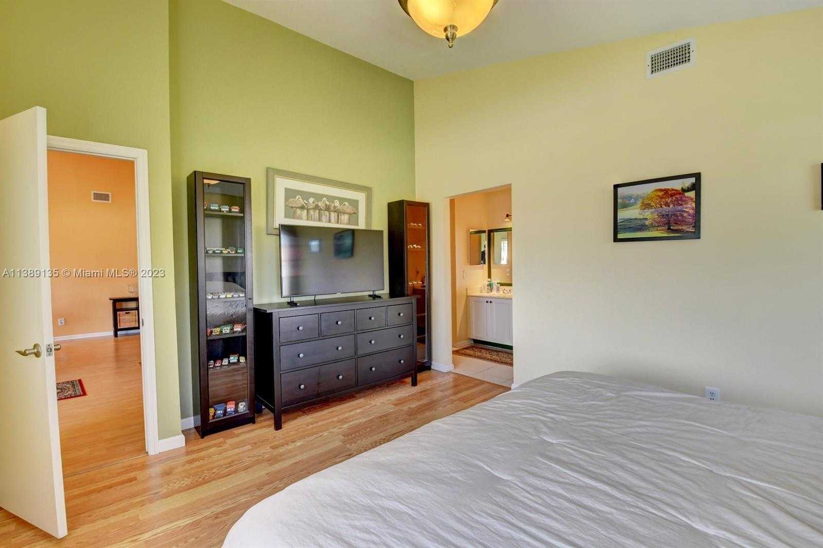 Small Image of 6027 PARKWALK DR, Boynton Beach Number 18