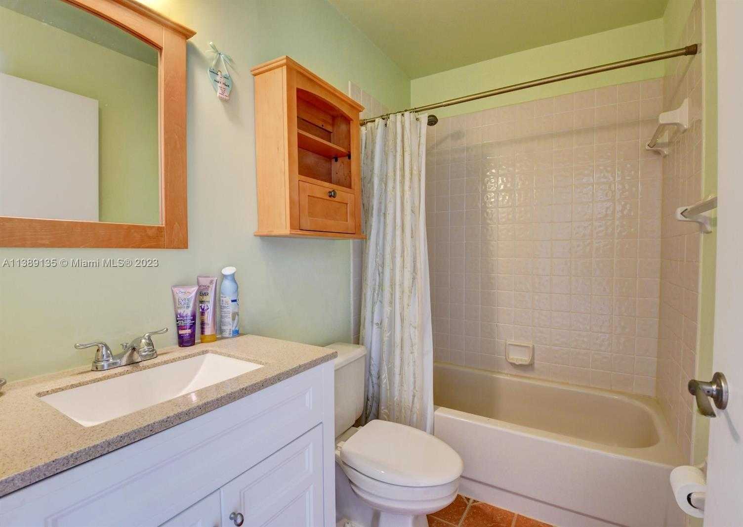 Small Image of 6027 PARKWALK DR, Boynton Beach Number 23
