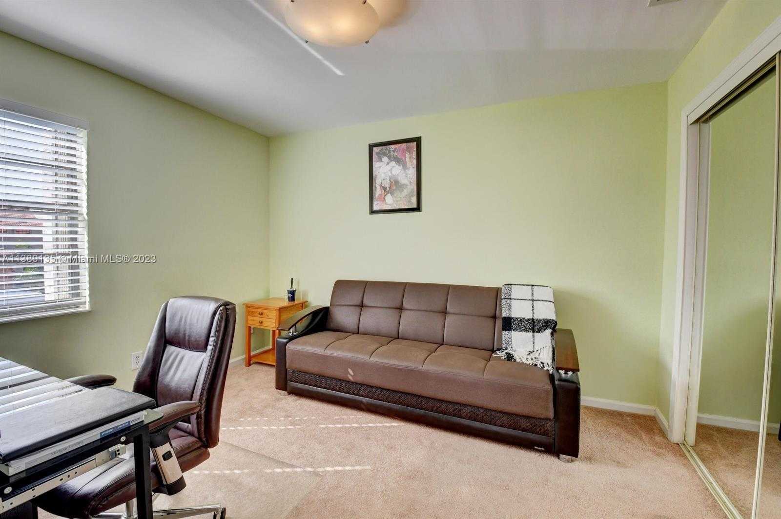 Small Image of 6027 PARKWALK DR, Boynton Beach Number 24