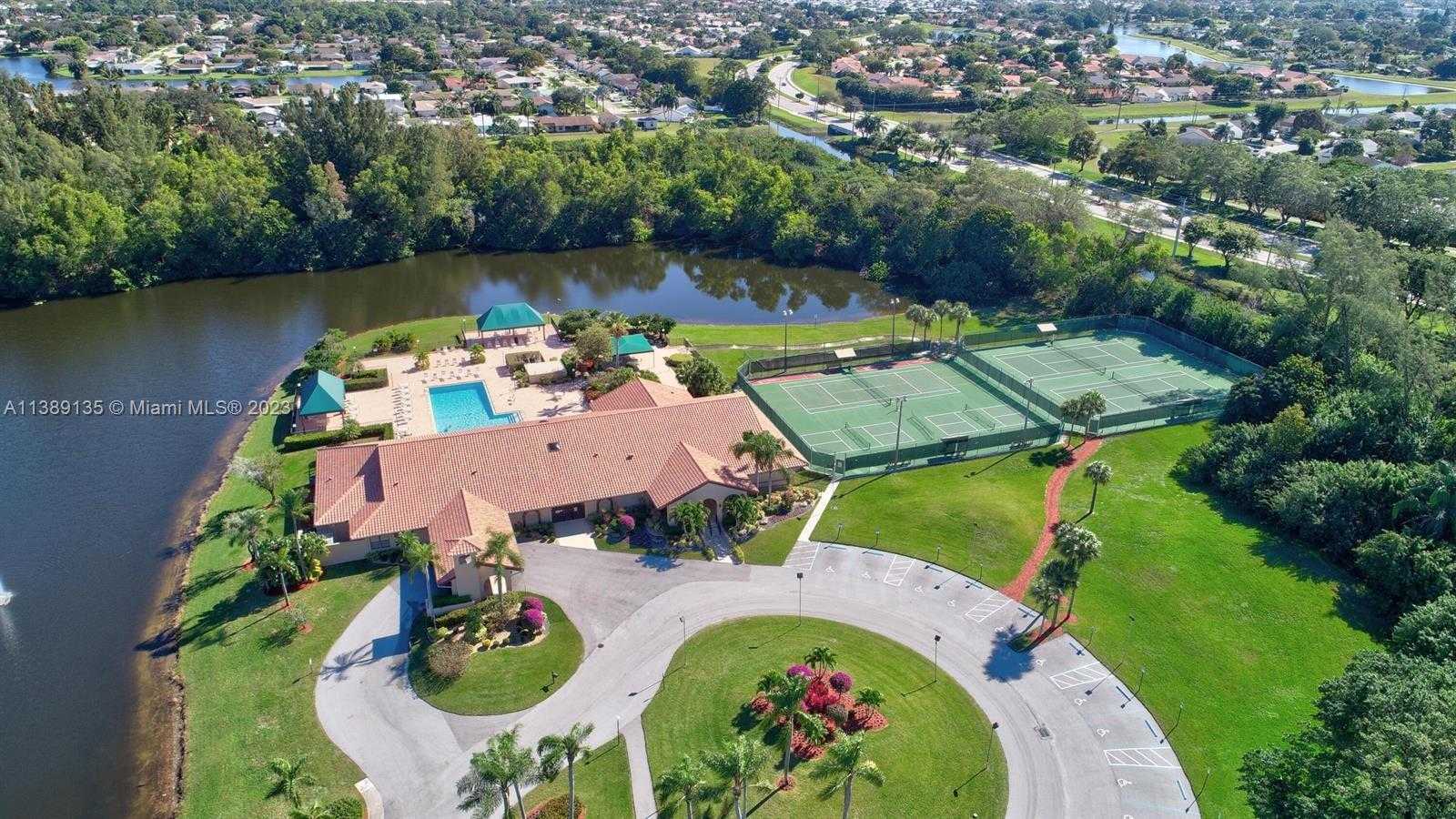 Small Image of 6027 PARKWALK DR, Boynton Beach Number 40