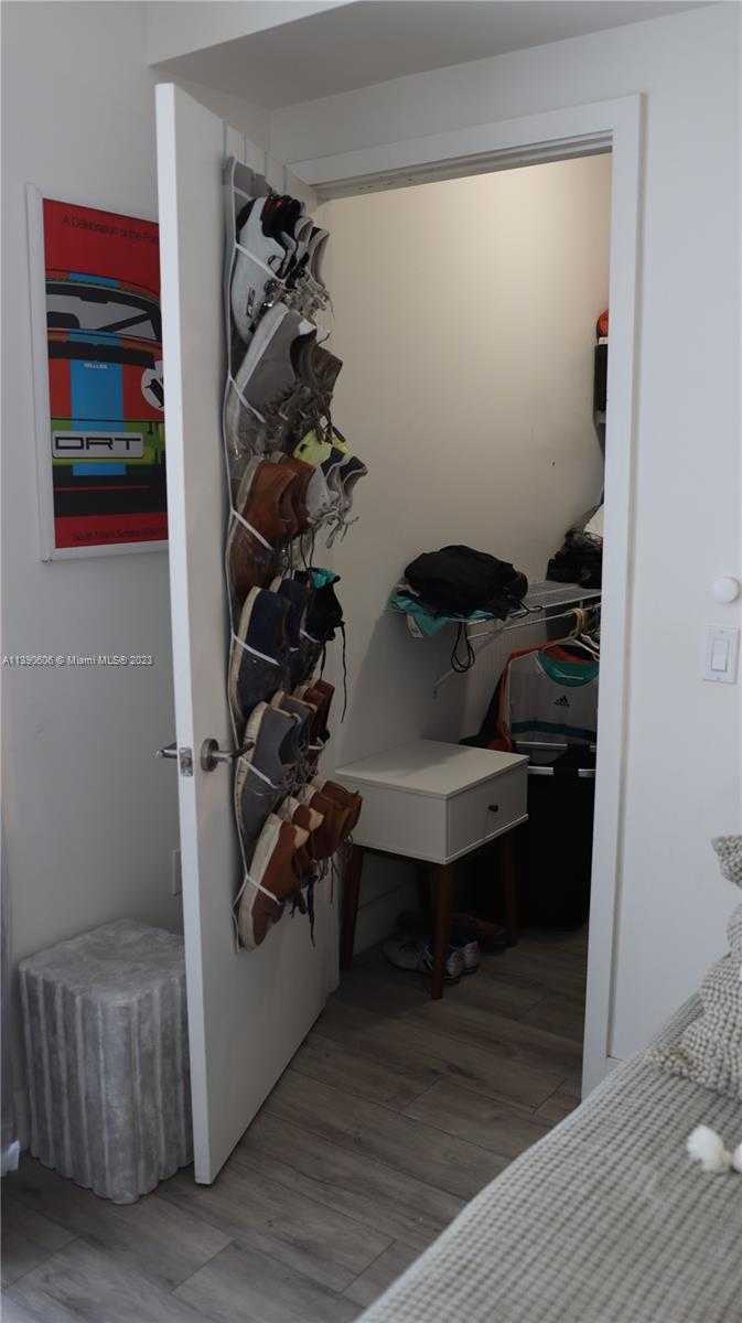 Small Image of 201 SOUTH WEST 17TH RD #606, Miami Number 10