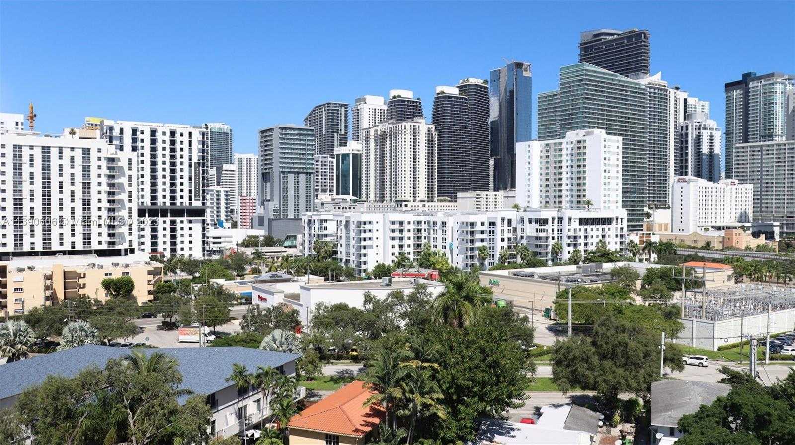 Small Image of 201 SOUTH WEST 17TH RD #606, Miami Number 28