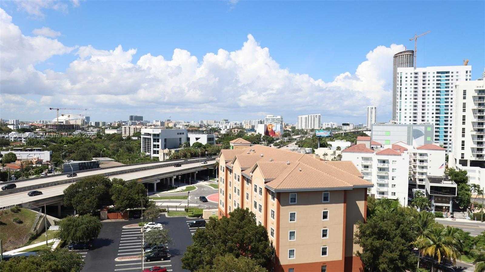 Small Image of 201 SOUTH WEST 17TH RD #606, Miami Number 29