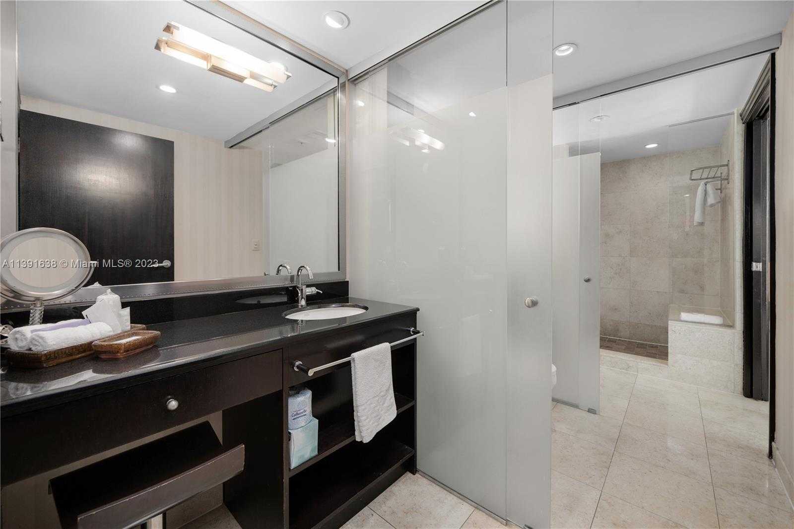 Small Image of 1437 COLLINS AVE #311, Miami Beach Number 10