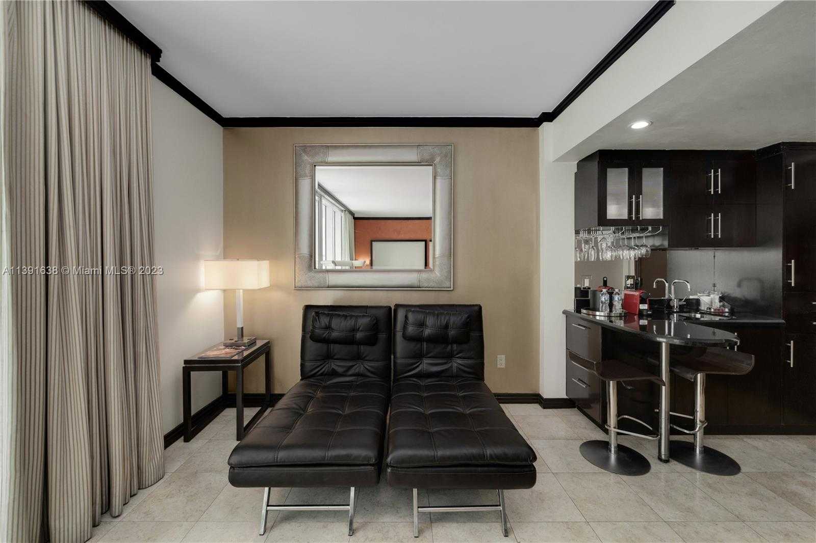 Small Image of 1437 COLLINS AVE #311, Miami Beach Number 3