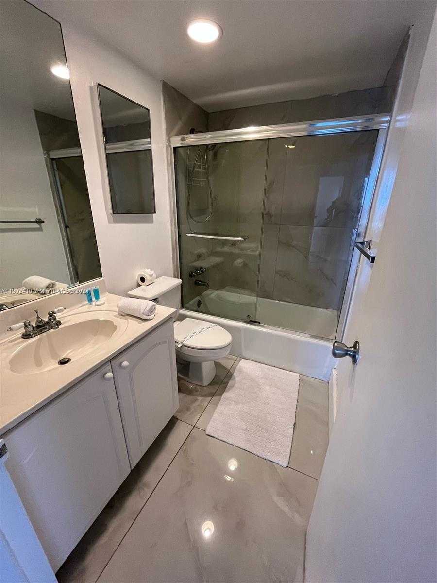 Small Image of 3901 SOUTH S OCEAN DR #PH16O, Hollywood Number 12
