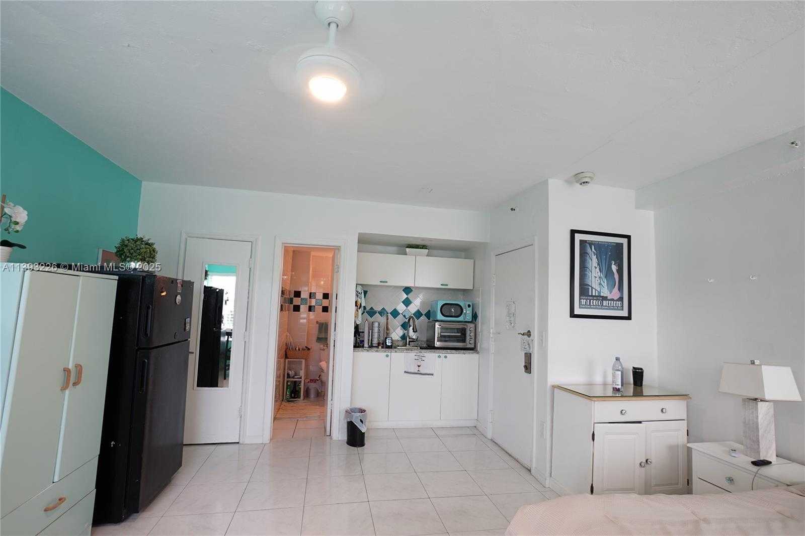 Small Image of 3801 INDIAN CREEK DR #201, Miami Beach Number 16